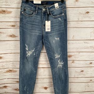 Judy Blue Destroyed Raw Hem